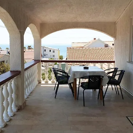 Apartment Bozica Vir
